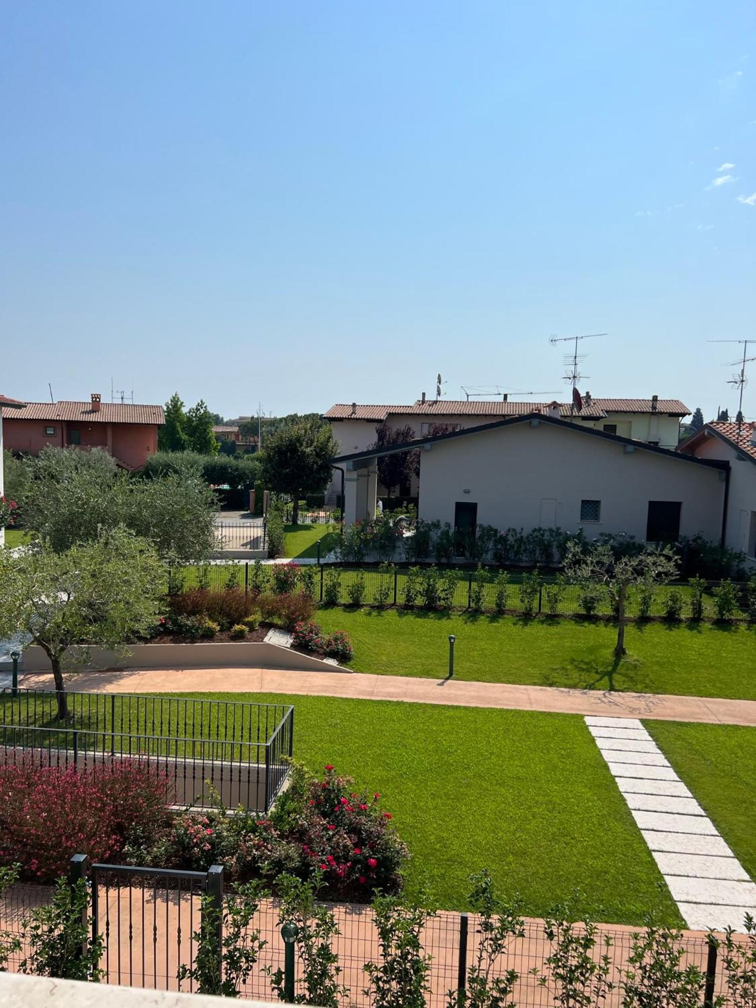 Residence Fiore Rosso Sirmione Exterior photo